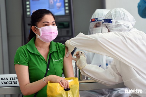 Đồng Nai chuẩn bị thực hiện công dân vắc xin, người tiêm đủ 2 mũi sẽ được ra đường - Ảnh 3. Đồng Nai chuẩn bị thực hiện công dân vắc xin, người tiêm đủ 2 mũi sẽ được ra đường - Ảnh 3.