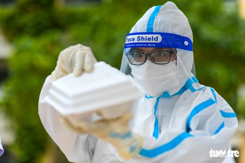 Những F0 khỏi bệnh đồng hành cứu người ở Phú Nhuận - Ảnh 14. Những F0 khỏi bệnh đồng hành cứu người ở Phú Nhuận - Ảnh 14.