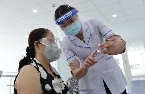 Tin COVID-19 chiều 12-4: Cả nước 22.804 ca mới, 202.184 bệnh nhân khỏi bệnh - Ảnh 1. Tin COVID-19 chiều 12-4: Cả nước 22.804 ca mới, 202.184 bệnh nhân khỏi bệnh - Ảnh 1.