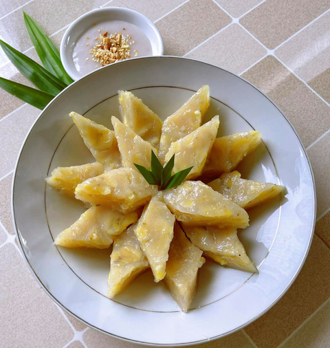 Nhà thiết kế công chúa Nguyễn Minh Công trổ tài làm bánh Nam Bộ - Ảnh 16. Nhà thiết kế công chúa Nguyễn Minh Công trổ tài làm bánh Nam Bộ - Ảnh 16.