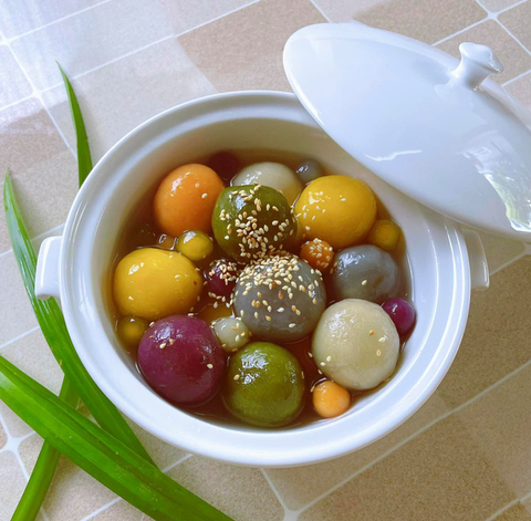 Nhà thiết kế công chúa Nguyễn Minh Công trổ tài làm bánh Nam Bộ - Ảnh 19. Nhà thiết kế công chúa Nguyễn Minh Công trổ tài làm bánh Nam Bộ - Ảnh 19.