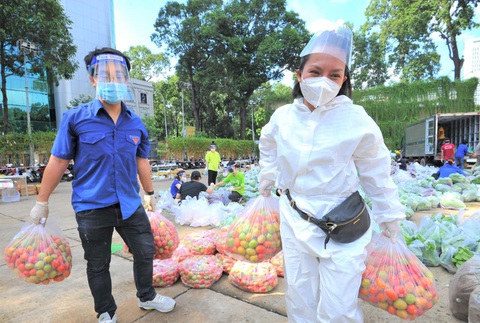 Thái Thùy Linh, Xuân Bắc minh bạch tiền thiện nguyện theo cách nào? - Ảnh 2. Thái Thùy Linh, Xuân Bắc minh bạch tiền thiện nguyện theo cách nào? - Ảnh 2.