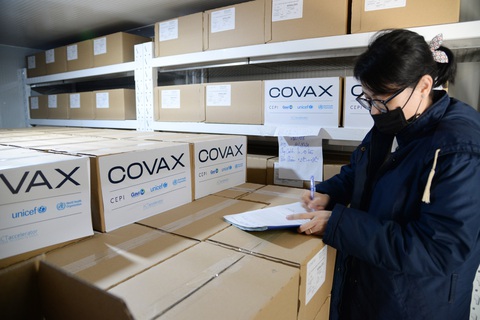Cơ chế COVAX thừa nhận bị thiếu 1/3 số lượng vắc xin COVID-19 - Ảnh 1. Cơ chế COVAX thừa nhận bị thiếu 1/3 số lượng vắc xin COVID-19 - Ảnh 1.