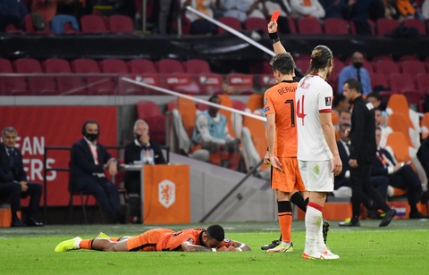 Depay lập hat-trick, Hà Lan đè bẹp Thổ Nhĩ Kỳ và lên đầu bảng - Ảnh 3. Depay lập hat-trick, Hà Lan đè bẹp Thổ Nhĩ Kỳ và lên đầu bảng - Ảnh 3.