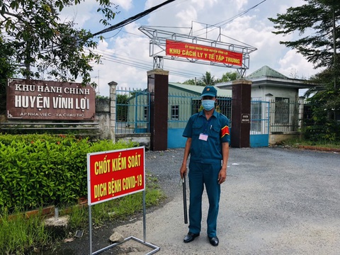 Bạc Liêu buộc người tiêm đủ 2 mũi vắc xin phải cách ly tập trung là sai quy định - Ảnh 1. Bạc Liêu buộc người tiêm đủ 2 mũi vắc xin phải cách ly tập trung là sai quy định - Ảnh 1.
