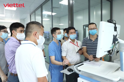 Viettel hoàn thành hạ tầng CNTT cho bệnh viện dã chiến hiện đại nhất Hà Nội - Ảnh 1. Viettel hoàn thành hạ tầng CNTT cho bệnh viện dã chiến hiện đại nhất Hà Nội - Ảnh 1.
