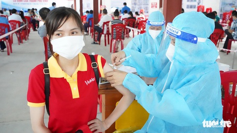 Dịch COVID-19 ngày 8-9: Nghệ An tiêm vắc xin cho tiểu thương để mở lại chợ dân sinh - Ảnh 3. Dịch COVID-19 ngày 8-9: Nghệ An tiêm vắc xin cho tiểu thương để mở lại chợ dân sinh - Ảnh 3.