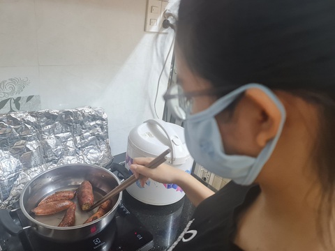 Bữa ăn dè sẻn thời dịch - Ảnh 4. Bữa ăn dè sẻn thời dịch - Ảnh 4.