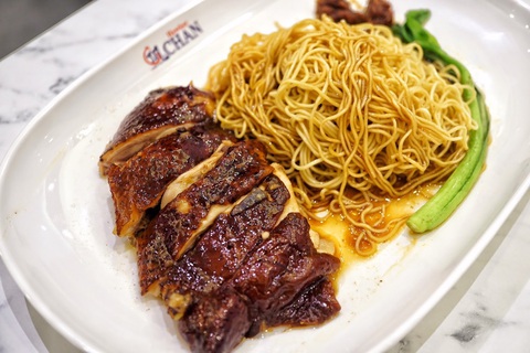 Quán cơm gà ông Chan nổi tiếng ở Singapore mất sao Michelin Guide - Ảnh 2. Quán cơm gà ông Chan nổi tiếng ở Singapore mất sao Michelin Guide - Ảnh 2.