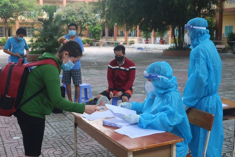 Sở Y tế TP.HCM: Thời gian tới, số ca xuất viện bằng hoặc cao hơn ca nhập viện - Ảnh 1. Sở Y tế TP.HCM: Thời gian tới, số ca xuất viện bằng hoặc cao hơn ca nhập viện - Ảnh 1.