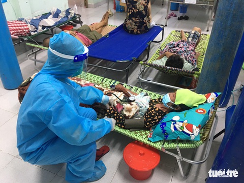Sở Y tế TP.HCM yêu cầu đảm bảo chế độ, bữa ăn cho nhân viên y tế, tình nguyện viên - Ảnh 1. Sở Y tế TP.HCM yêu cầu đảm bảo chế độ, bữa ăn cho nhân viên y tế, tình nguyện viên - Ảnh 1.