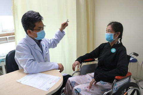 Chương trình tư vấn: Những dấu hiệu nhận biết đột quỵ - Ảnh 3. Chương trình tư vấn: Những dấu hiệu nhận biết đột quỵ - Ảnh 3.