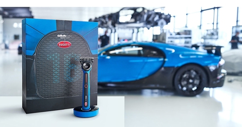 Những cú bắt tay giữa siêu xe và thời trang ấn tượng nhất 2021 - Ảnh 9. Những cú bắt tay giữa siêu xe và thời trang ấn tượng nhất 2021 - Ảnh 9.