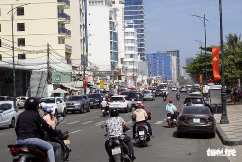Vũng Tàu nhộn nhịp du khách, nhiều khách sạn kín phòng - Ảnh 3. Vũng Tàu nhộn nhịp du khách, nhiều khách sạn kín phòng - Ảnh 3.