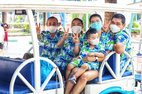 Thời tiết mát mẻ, người dân TP.HCM vui chơi, dã ngoại trong ngày đầu năm - Ảnh 1. Thời tiết mát mẻ, người dân TP.HCM vui chơi, dã ngoại trong ngày đầu năm - Ảnh 1.