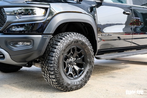 RAM 1500 TRX - bán tải mạnh nhất, đắt nhất Việt Nam giá 7,9 tỉ đồng - Ảnh 8. RAM 1500 TRX - bán tải mạnh nhất, đắt nhất Việt Nam giá 7,9 tỉ đồng - Ảnh 8.