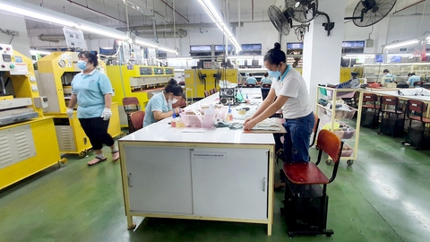 Để Việt Nam trở thành trung tâm sản xuất mới của thế giới - Ảnh 4. Để Việt Nam trở thành trung tâm sản xuất mới của thế giới - Ảnh 4.