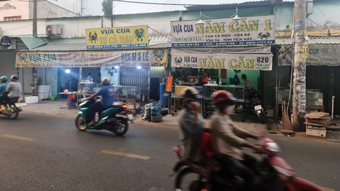 Cua Cà Mau ngoại truyện - Kỳ cuối: Cua Cà Mau về phố - Ảnh 2. Cua Cà Mau ngoại truyện - Kỳ cuối: Cua Cà Mau về phố - Ảnh 2.