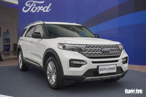 Ford Explorer 2022 ra mắt Việt Nam: Nhập Mỹ, 1 phiên bản giá 2,366 tỉ đồng - Ảnh 1. Ford Explorer 2022 ra mắt Việt Nam: Nhập Mỹ, 1 phiên bản giá 2,366 tỉ đồng - Ảnh 1.