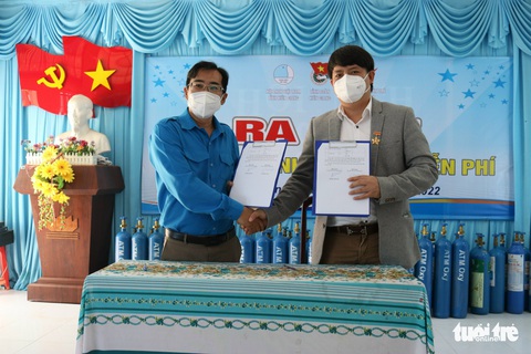 Hội Doanh nhân trẻ Việt Nam chuyển giao mô hình ATM oxy cho Kiên Giang - Ảnh 1. Hội Doanh nhân trẻ Việt Nam chuyển giao mô hình ATM oxy cho Kiên Giang - Ảnh 1.