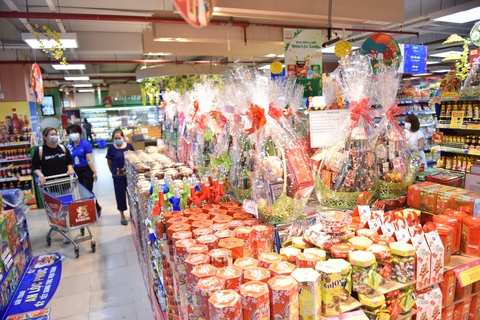 Thôi lo lắng chuyện gửi quà Tết về quê - Ảnh 2. Thôi lo lắng chuyện gửi quà Tết về quê - Ảnh 2.