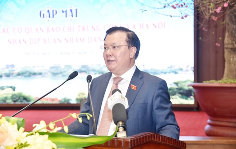 Bí thư Hà Nội: Hà Nội sẽ đẩy mạnh phân cấp, phân quyền trong quản lý đô thị - Ảnh 2. Bí thư Hà Nội: Hà Nội sẽ đẩy mạnh phân cấp, phân quyền trong quản lý đô thị - Ảnh 2.