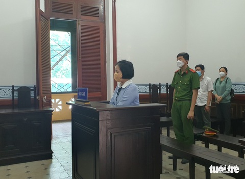 Cựu công an hậu cần tham ô tiền xăng dầu lãnh 8 năm tù - Ảnh 1. Cựu công an hậu cần tham ô tiền xăng dầu lãnh 8 năm tù - Ảnh 1.