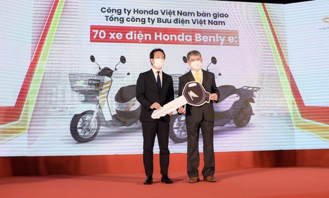 HVN cùng Vietnam Post triển khai thí điểm dự án sử dụng xe điện giao hàng - Ảnh 4. HVN cùng Vietnam Post triển khai thí điểm dự án sử dụng xe điện giao hàng - Ảnh 4.
