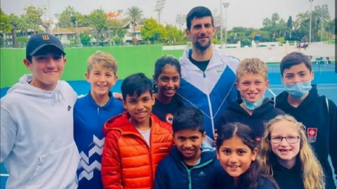 Djokovic có thể bị phạt tù vì khai báo gian dối - Ảnh 1. Djokovic có thể bị phạt tù vì khai báo gian dối - Ảnh 1.