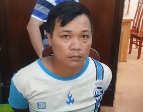 Bắt người giả danh CSGT gạ gẫm chủ xe vi phạm chung chi - Ảnh 1. Bắt người giả danh CSGT gạ gẫm chủ xe vi phạm chung chi - Ảnh 1.