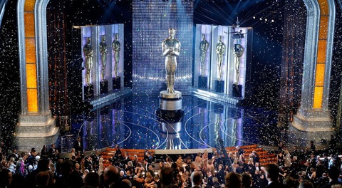 Lễ trao giải Oscar 2022 sẽ quay lại hình thức tổ chức có người dẫn chương trình - Ảnh 1. Lễ trao giải Oscar 2022 sẽ quay lại hình thức tổ chức có người dẫn chương trình - Ảnh 1.
