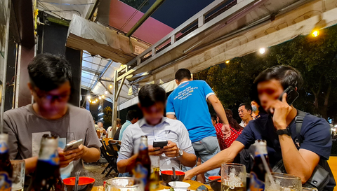 Diễn đàn: Gen Z, gia đình và mạng xã hội: Mỗi người một ý - Ảnh 1. Diễn đàn: Gen Z, gia đình và mạng xã hội: Mỗi người một ý - Ảnh 1.