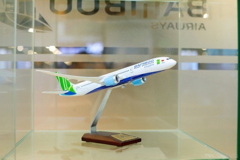 Thỏa sức shopping trên không trung với bộ sưu tập quà lưu niệm Bamboo Airways - Ảnh 2. Thỏa sức shopping trên không trung với bộ sưu tập quà lưu niệm Bamboo Airways - Ảnh 2.