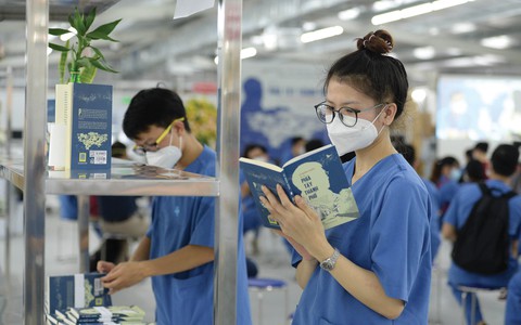 Mỗi người đều đã mạnh mẽ hơn - Ảnh 1. Mỗi người đều đã mạnh mẽ hơn - Ảnh 1.