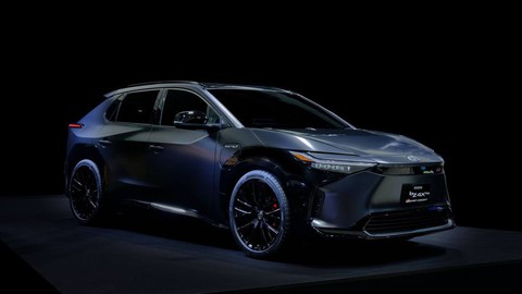 Những ý tưởng độ xe kỳ lạ tại Tokyo Auto Salon 2022: Độ xong bán xe kiểu xổ số - Ảnh 6. Những ý tưởng độ xe kỳ lạ tại Tokyo Auto Salon 2022: Độ xong bán xe kiểu xổ số - Ảnh 6.
