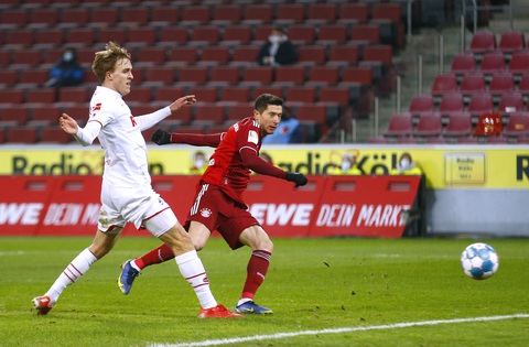 Lewandowski lập hat-trick giúp Bayern đại thắng - Ảnh 1. Lewandowski lập hat-trick giúp Bayern đại thắng - Ảnh 1.