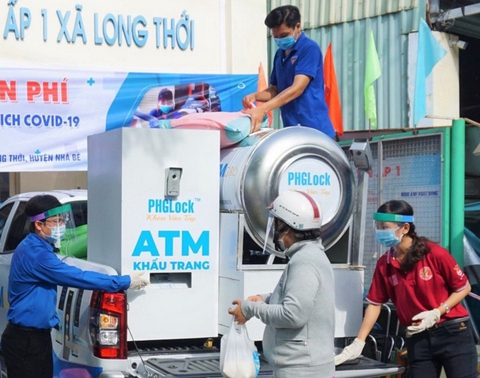Khi tình người tỏa lan trong khốn khó - Ảnh 1. Khi tình người tỏa lan trong khốn khó - Ảnh 1.
