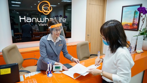 Hanwha Life Việt Nam chi trả hơn 286 tỉ quyền lợi bảo hiểm trong năm 2021 - Ảnh 2. Hanwha Life Việt Nam chi trả hơn 286 tỉ quyền lợi bảo hiểm trong năm 2021 - Ảnh 2.
