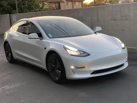 Kỹ sư Việt sau 2 năm sử dụng Tesla Model 3: Sẽ không quay lại xe xăng nữa - Ảnh 1. Kỹ sư Việt sau 2 năm sử dụng Tesla Model 3: Sẽ không quay lại xe xăng nữa - Ảnh 1.