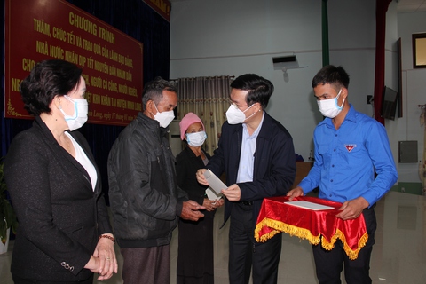 Ông Võ Văn Thưởng thăm và chúc Tết tại Quảng Ngãi - Ảnh 2. Ông Võ Văn Thưởng thăm và chúc Tết tại Quảng Ngãi - Ảnh 2.