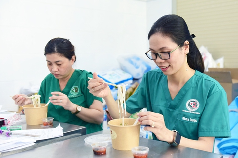 Cố gắng để tuyến đầu có Tết ấm áp - Ảnh 1. Cố gắng để tuyến đầu có Tết ấm áp - Ảnh 1.