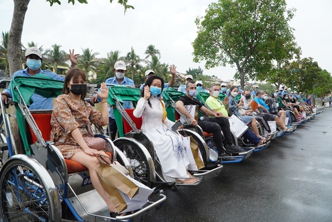 Khánh Hòa, Quảng Nam, Thừa Thiên Huế... thu ngàn tỉ nhờ mở cửa du lịch trở lại - Ảnh 1. Khánh Hòa, Quảng Nam, Thừa Thiên Huế... thu ngàn tỉ nhờ mở cửa du lịch trở lại - Ảnh 1.