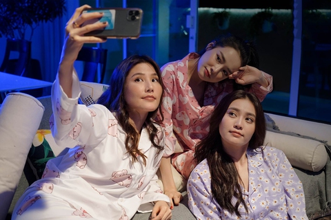 Jun Phạm ra mắt Không trà thì bánh, Việt Anh làm YouTube về chuyện tử tế - Ảnh 2. Jun Phạm ra mắt Không trà thì bánh, Việt Anh làm YouTube về chuyện tử tế - Ảnh 2.