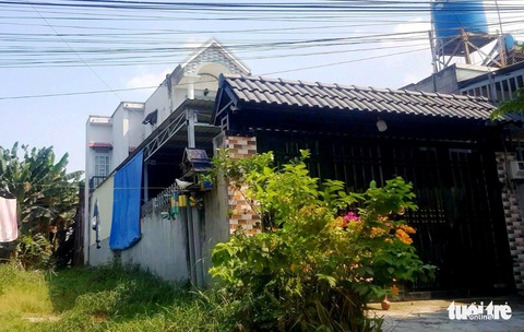Điều tra vụ bé gái 9 tuổi bị chị dâu đánh vào mặt nhiều lần ở Hóc Môn - Ảnh 1. Điều tra vụ bé gái 9 tuổi bị chị dâu đánh vào mặt nhiều lần ở Hóc Môn - Ảnh 1.