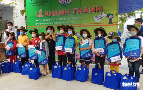 Khánh thành công trình đường kênh ranh Tam Nông - Thanh Bình - Ảnh 3. Khánh thành công trình đường kênh ranh Tam Nông - Thanh Bình - Ảnh 3.