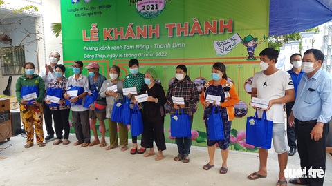 Khánh thành công trình đường kênh ranh Tam Nông - Thanh Bình - Ảnh 2. Khánh thành công trình đường kênh ranh Tam Nông - Thanh Bình - Ảnh 2.