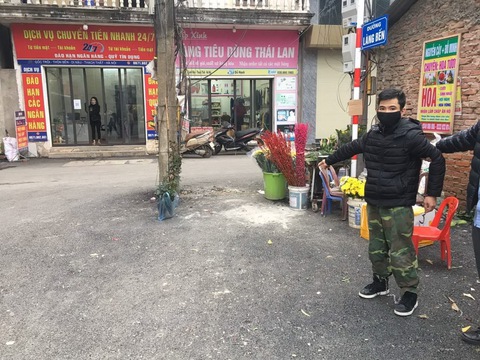Vụ bé gái bị đinh găm vào hộp sọ: Khởi tố nhân tình của người mẹ - Ảnh 2. Vụ bé gái bị đinh găm vào hộp sọ: Khởi tố nhân tình của người mẹ - Ảnh 2.