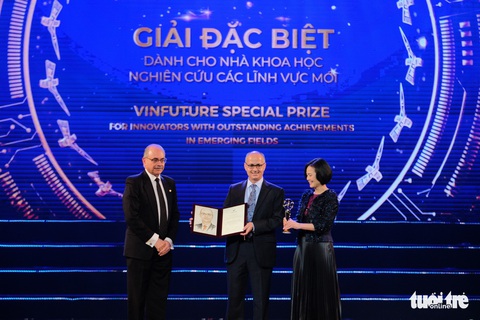 Ba nhà khoa học với công nghệ vắc xin mRNA nhận giải thưởng VinFuture 3 triệu đô - Ảnh 11. Ba nhà khoa học với công nghệ vắc xin mRNA nhận giải thưởng VinFuture 3 triệu đô - Ảnh 11.