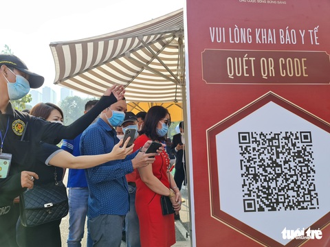 Đi cầu khỉ, học gói bánh chưng tại Hội hoa xuân - Ảnh 5. Đi cầu khỉ, học gói bánh chưng tại Hội hoa xuân - Ảnh 5.