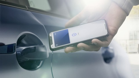 Xe Hàn tính phổ cập mở khóa cửa ôtô bằng điện thoại, bỏ hẳn chìa khóa truyền thống - Ảnh 1. Xe Hàn tính phổ cập mở khóa cửa ôtô bằng điện thoại, bỏ hẳn chìa khóa truyền thống - Ảnh 1.